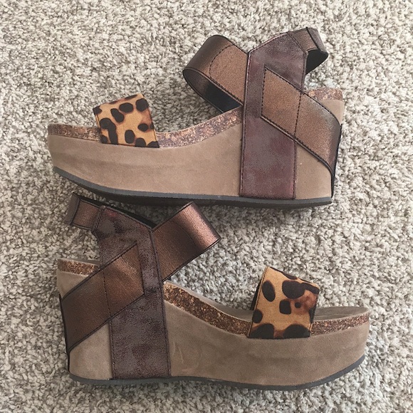Pierre Dumas Shoes - Leopard print/brown wedges